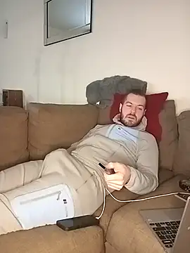 Snapshot of cheekycherryx chatting on January 15, 2026, 6:33 pm cheekycherryx online show from January 15, 2026, 6:33 pm