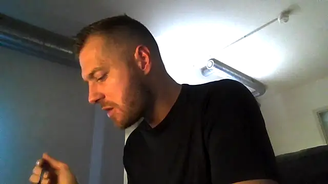 Snapshot of cheekycherryx chatting on February 27, 2026, 12:00 am cheekycherryx online show from February 27, 2026, 12:00 am