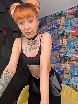 Tattoo  Moon online show from March 25, 2026, 12:33 am