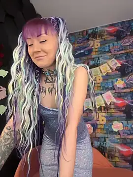 Tattoo  Moon online show from April 10, 2026, 4:30 am