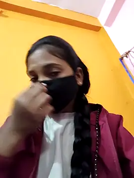 Snapshot of vivi_sexe chatting on December 15, 2025, 4:02 pm vivi sexe online show from December 15, 2025, 4:02 pm