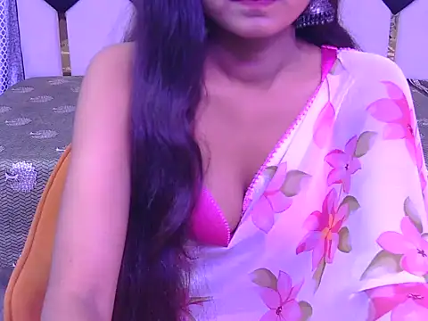 Snapshot of Hii_saru chatting on December 18, 2025, 4:39 am Hii saru online show from December 18, 2025, 4:39 am