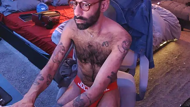 LilBrownPKB online show from December 19, 2025, 8:38 am