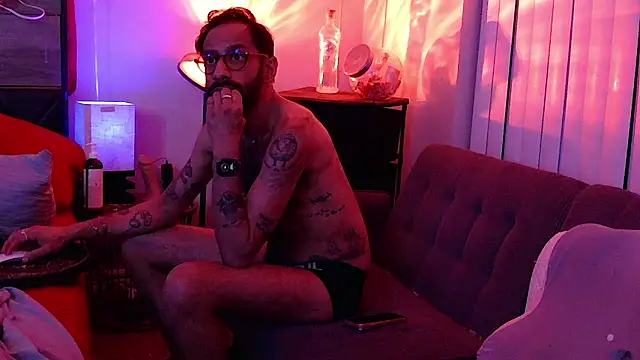 LilBrownPKB online show from December 23, 2025, 5:51 am