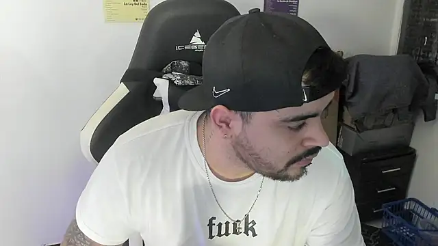 Kmilo 23 online show from January 12, 2026, 2:51 am