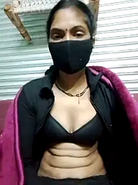 Snapshot of Sapna8080 chatting on December 17, 2025, 10:26 pm Sapna8080 online show from December 17, 2025, 10:26 pm