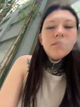 FionaMurr online show from March 24, 2026, 12:10 am