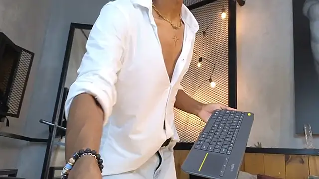 sweet  ethan online show from December 14, 2025, 3:24 am