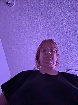 Lenaravenswood online show from March 27, 2026, 6:11 am