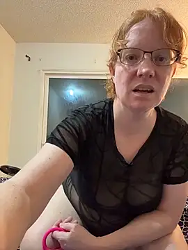 Lenaravenswood online show from March 21, 2026, 4:35 am