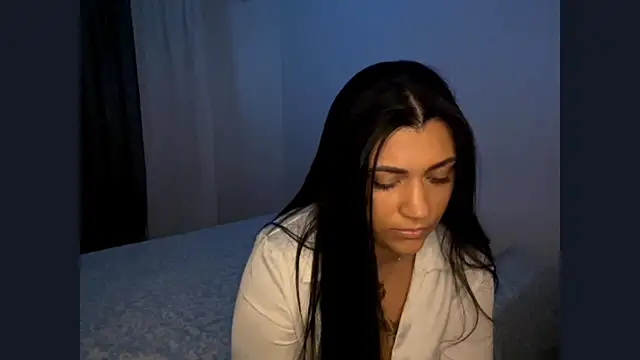 Snapshot of AlphaCasile chatting on December 18, 2025, 7:18 pm AlphaCasile online show from December 18, 2025, 7:18 pm