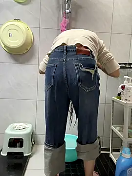 Snapshot of cmvoo chatting on December 15, 2025, 11:49 am cmvoo online show from December 15, 2025, 11:49 am