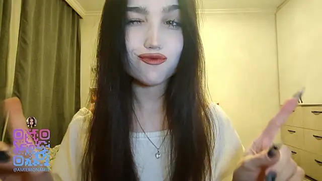 Qwami Amie online show from February 5, 2026, 1:07 pm