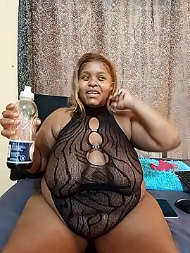 Snapshot of ChoklitBerryXX chatting on January 18, 2026, 12:08 pm ChoklitBerryXX online show from January 18, 2026, 12:08 pm