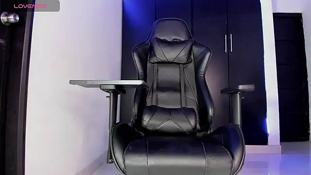 Liam Mateo online show from March 13, 2026, 1:10 am