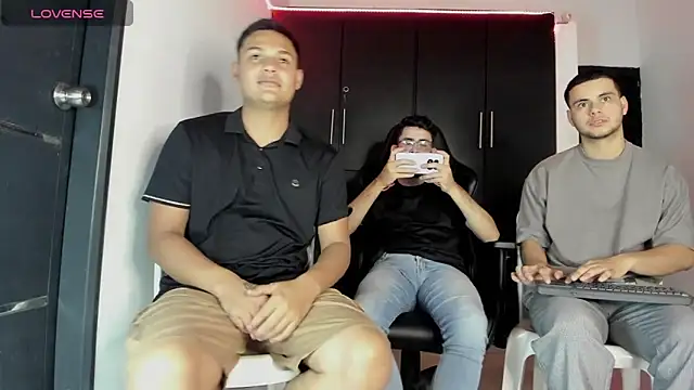 Snapshot of Liam_Mateo chatting on January 16, 2026, 1:09 am Liam Mateo online show from January 16, 2026, 1:09 am