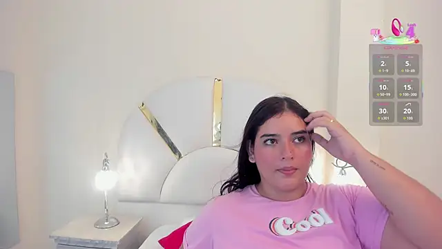 Snapshot of Nikki_Karter chatting on December 17, 2025, 9:14 am Nikki Karter online show from December 17, 2025, 9:14 am