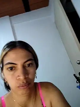 Evangeline Bonnet online show from April 6, 2026, 9:10 am