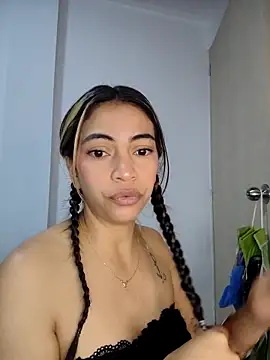 Evangeline Bonnet online show from March 28, 2026, 10:05 am