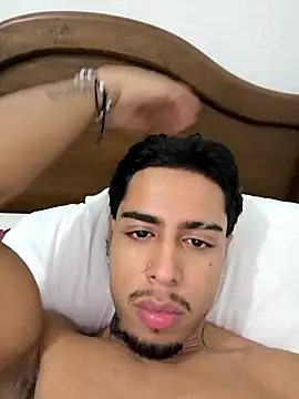 zorco model online show from December 19, 2025, 4:05 am