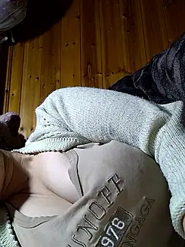 neko-nancy online show from December 18, 2025, 11:19 pm