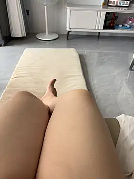 qwe522522 online show from April 4, 2026, 6:42 am