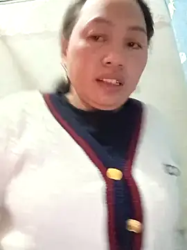 Luckyy03 online show from December 18, 2025, 10:13 pm