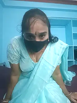 Snapshot of honey_papa chatting on December 18, 2025, 6:07 am honey papa online show from December 18, 2025, 6:07 am