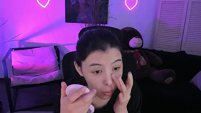 SirenMystiq online show from April 5, 2026, 7:42 pm