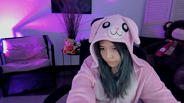 SirenMystiq online show from March 26, 2026, 7:23 pm