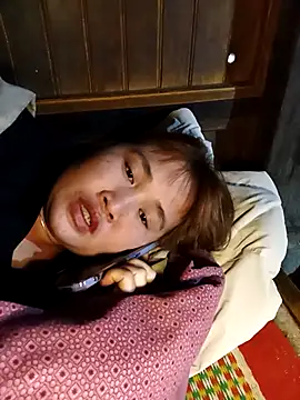 Snapshot of -myaa- chatting on January 15, 2026, 2:04 am -myaa- online show from January 15, 2026, 2:04 am