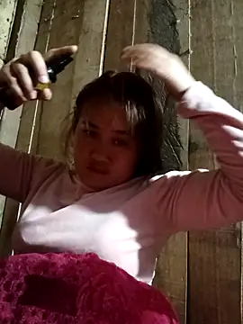 Snapshot of -myaa- chatting on December 19, 2025, 11:29 pm -myaa- online show from December 19, 2025, 11:29 pm