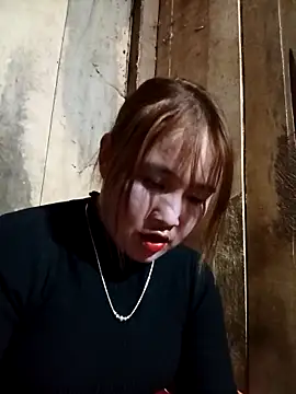 Snapshot of -myaa- chatting on December 23, 2025, 6:23 am -myaa- online show from December 23, 2025, 6:23 am