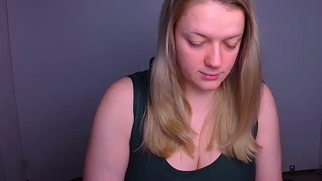 Snapshot of Samantha_Gloww chatting on December 18, 2025, 7:02 am Samantha Gloww online show from December 18, 2025, 7:02 am