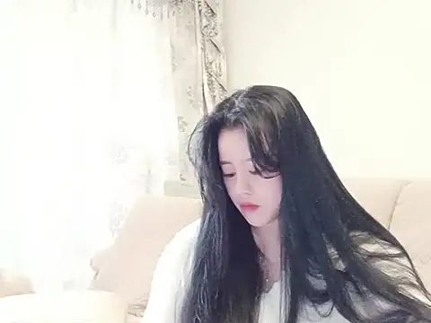 meiguihua66 online show from December 18, 2025, 8:08 am