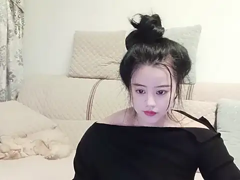 meiguihua66 online show from December 19, 2025, 9:11 am