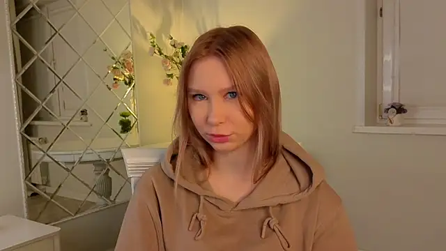 CorrieHighfield online show from December 14, 2025, 1:12 am