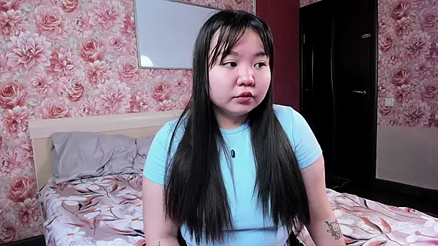 Snapshot of hungrybunny333 chatting on January 12, 2026, 3:57 am hungrybunny333 online show from January 12, 2026, 3:57 am