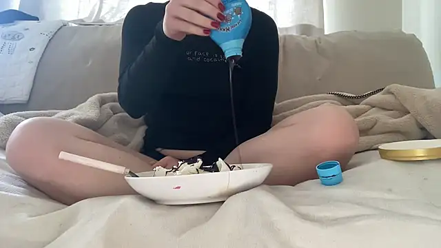 ijustturned18today online show from April 13, 2026, 8:18 am