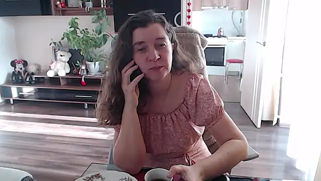 Snapshot of SofiaBoone chatting on February 9, 2026, 7:17 am SofiaBoone online show from February 9, 2026, 7:17 am