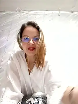 NikkyNatural online show from December 16, 2025, 9:08 pm