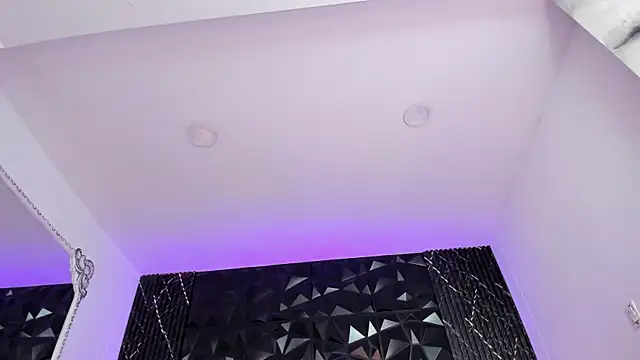 AriadnaLoren online show from April 11, 2026, 7:45 am