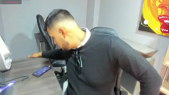 Gaby N Mike online show from December 19, 2025, 12:07 pm