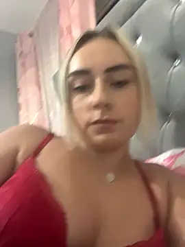 ScarletJ  online show from December 14, 2025, 1:01 am