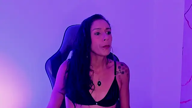 Snapshot of Maya_Storm_ chatting on January 17, 2026, 7:28 pm Maya Storm online show from January 17, 2026, 7:28 pm