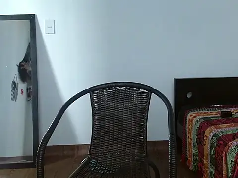 Snapshot of Genesis_Montenegro_Ec chatting on December 17, 2025, 12:21 pm Genesis Montenegro Ec online show from December 17, 2025, 12:21 pm