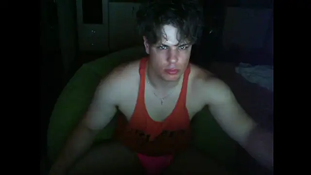 Snapshot of GymGuy0505 chatting on June 1, 2026, 7:35 pm GymGuy0505 online show from June 1, 2026, 7:35 pm