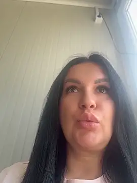 Snapshot of MeganBlueq chatting on May 7, 2026, 1:47 pm MeganBlueq online show from May 7, 2026, 1:47 pm