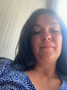 Snapshot of MeganBlueq chatting on June 19, 2026, 1:06 pm MeganBlueq online show from June 19, 2026, 1:06 pm