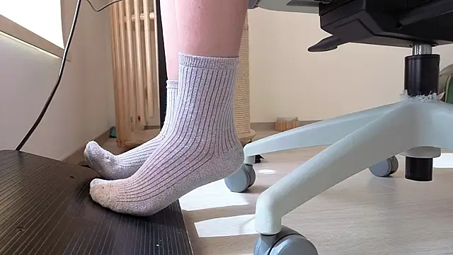 Snapshot of Feetbeth chatting on March 2, 2026, 7:10 pm Feetbeth online show from March 2, 2026, 7:10 pm